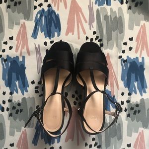 Pour La Victoire platforms